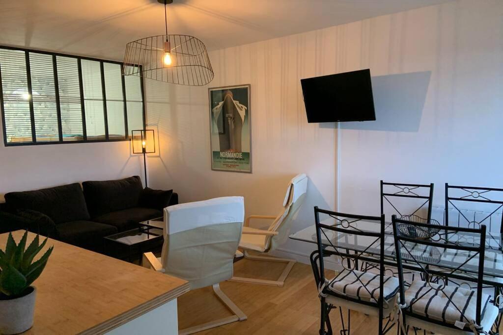 Trouville-Apt Renove-Balcon Magnifique Vue Mer Dış mekan fotoğraf